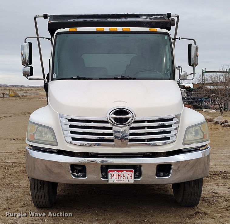 image for item EH0180 2008 Hino dump truck
