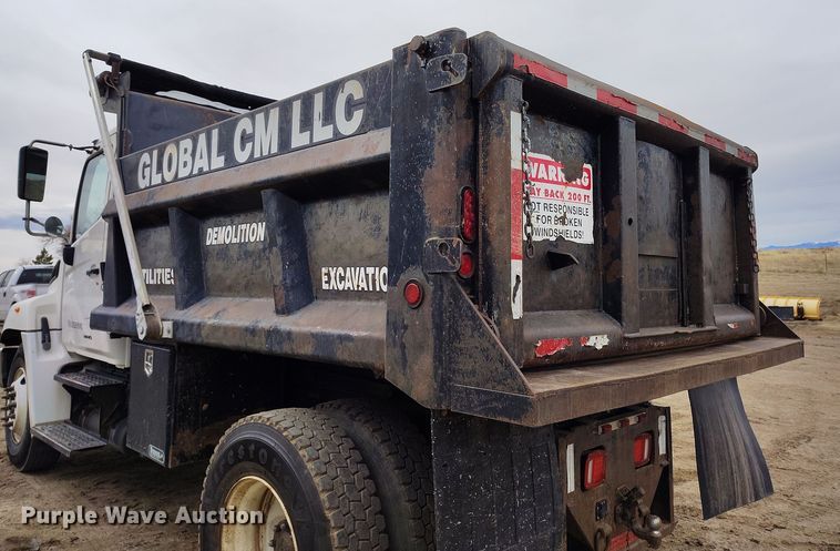 image for item EH0180 2008 Hino dump truck