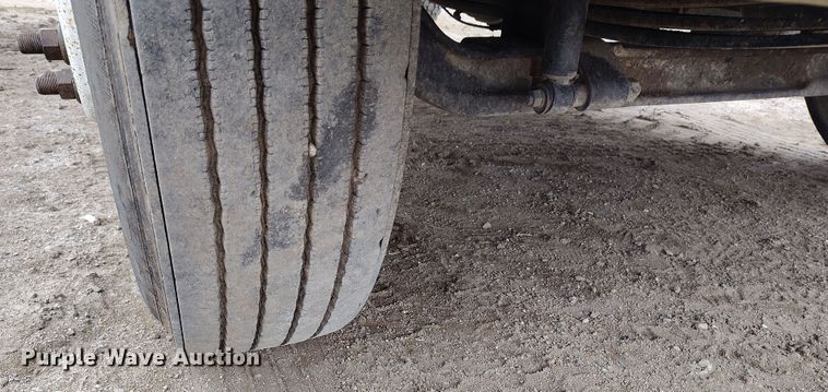 image for item EH0180 2008 Hino dump truck