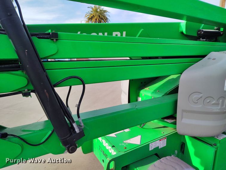 image for item EH0186 2015 Genie  Z-40/23N RJ boom lift