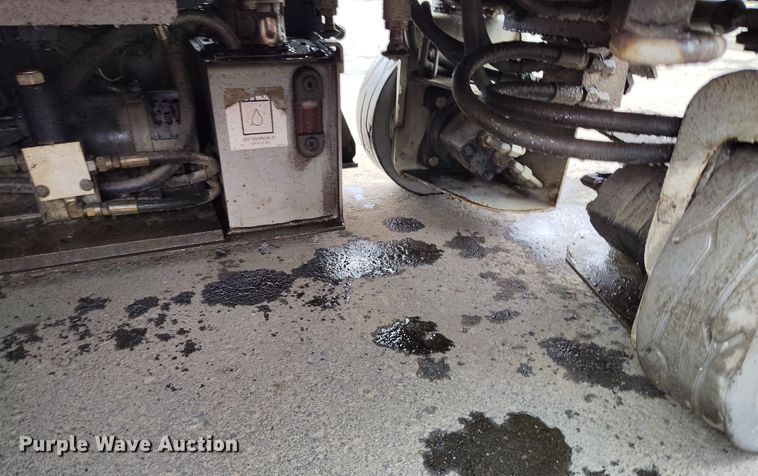 image for item EH0187 2006 Skyjack SJIII-3219 scissor lift