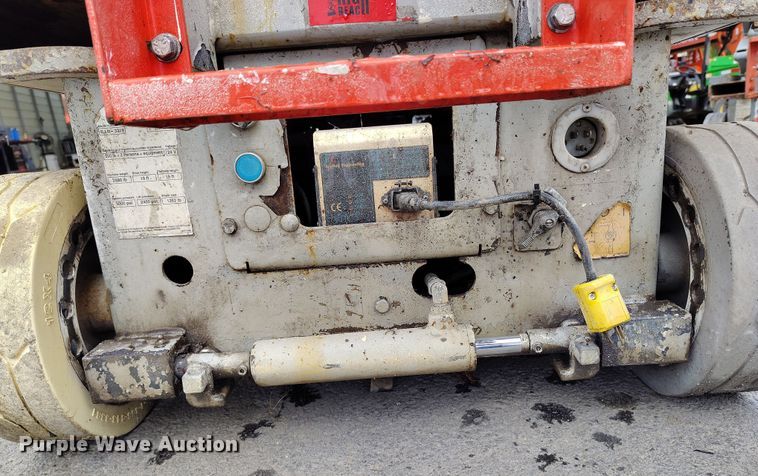 image for item EH0187 2006 Skyjack SJIII-3219 scissor lift