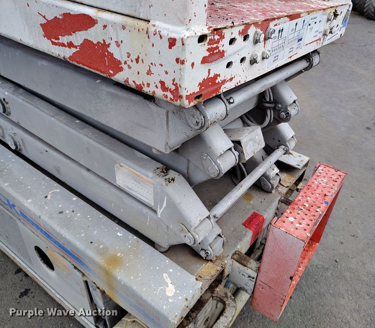 image for item EH0187 2006 Skyjack SJIII-3219 scissor lift