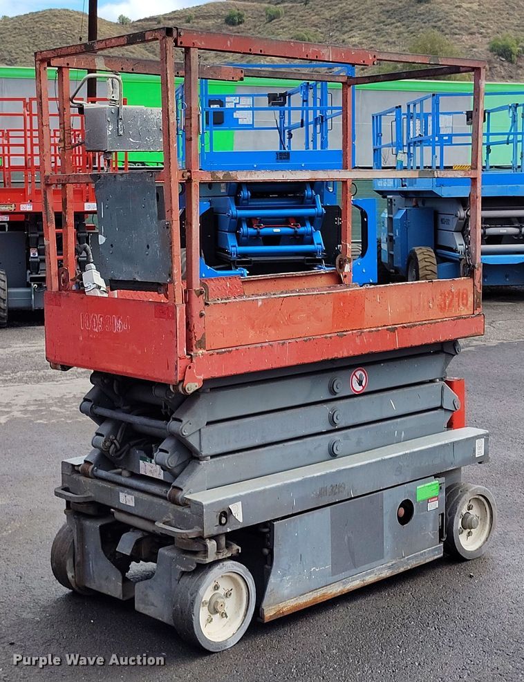 image for item EH0188 2012 Skyjack  SJIII-3219 scissor lift