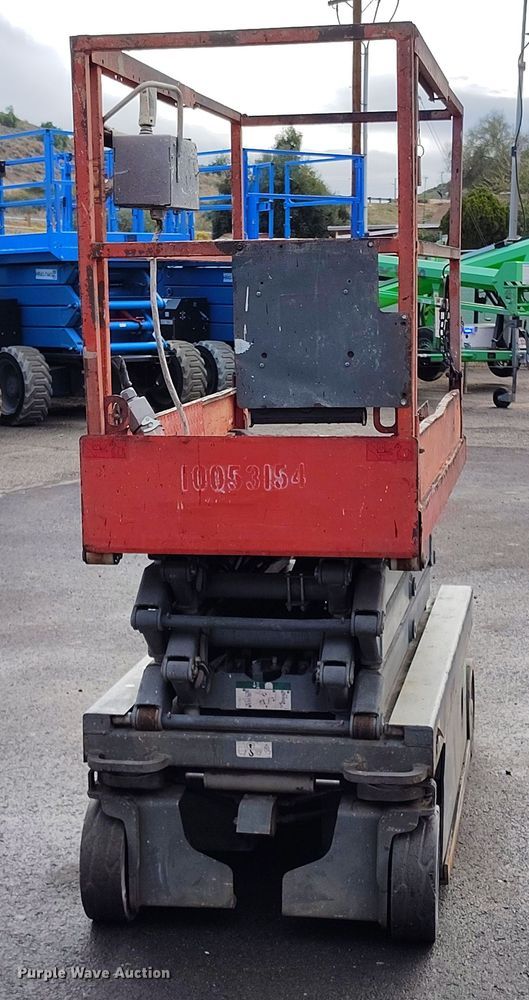 image for item EH0188 2012 Skyjack  SJIII-3219 scissor lift