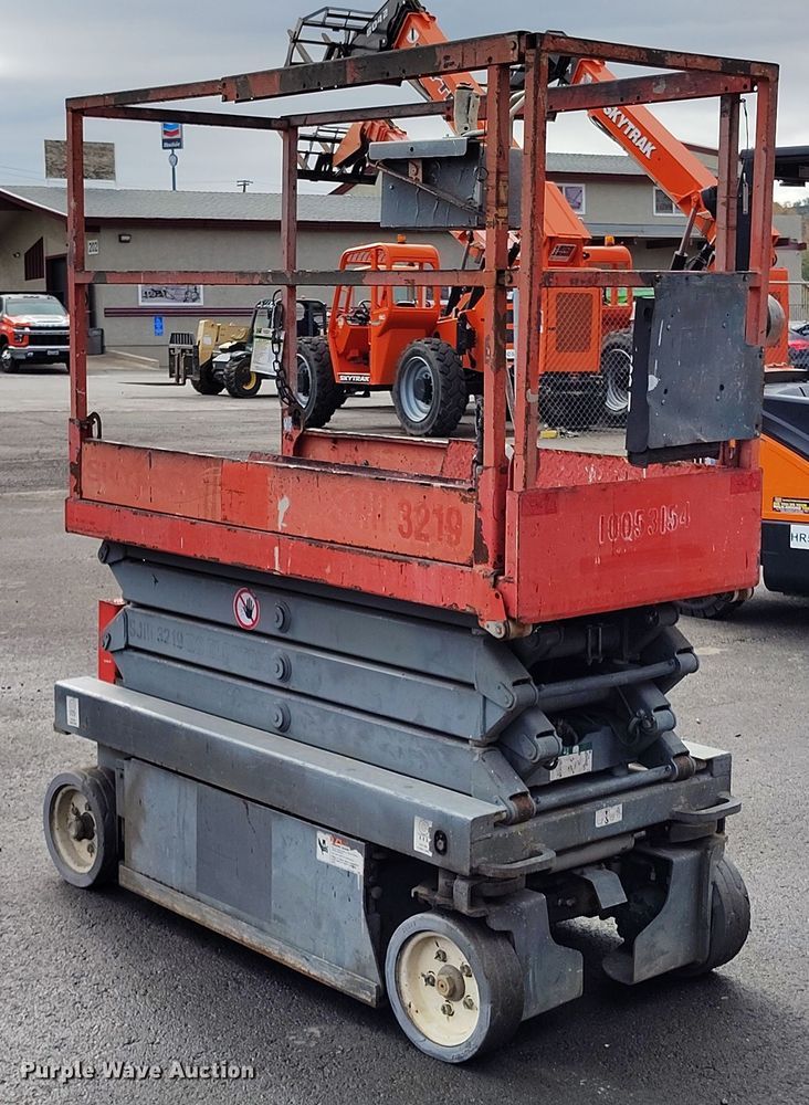 image for item EH0188 2012 Skyjack  SJIII-3219 scissor lift