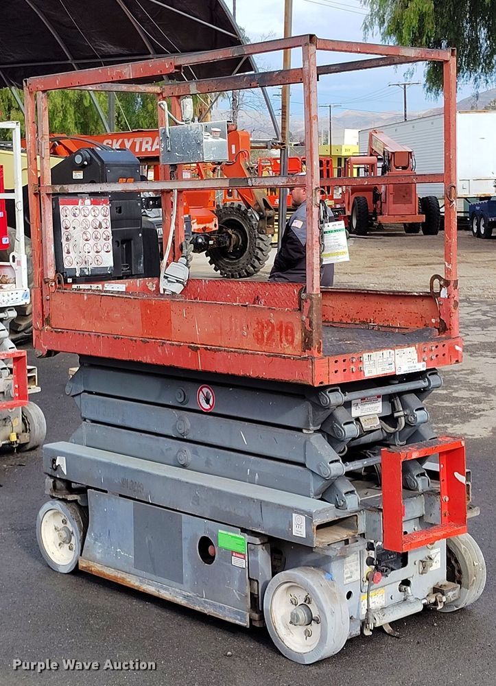 image for item EH0188 2012 Skyjack  SJIII-3219 scissor lift