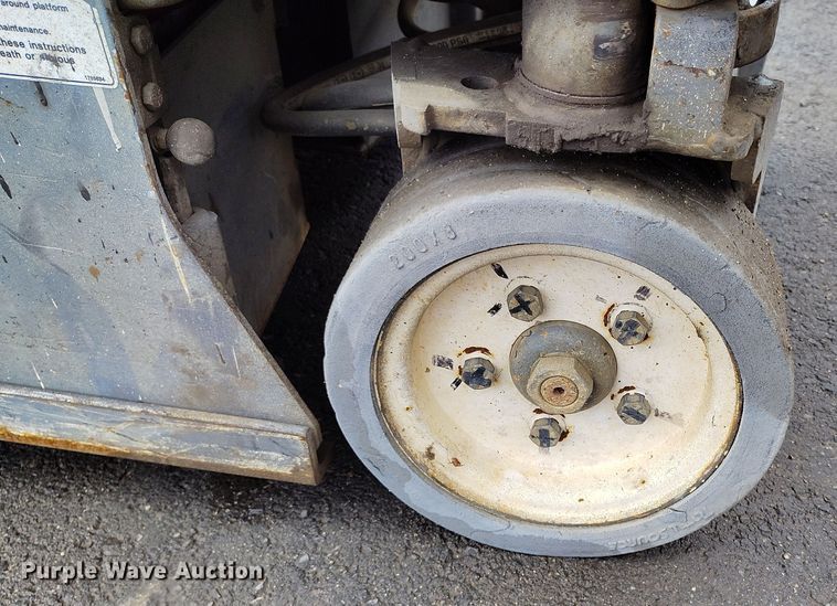 image for item EH0188 2012 Skyjack  SJIII-3219 scissor lift