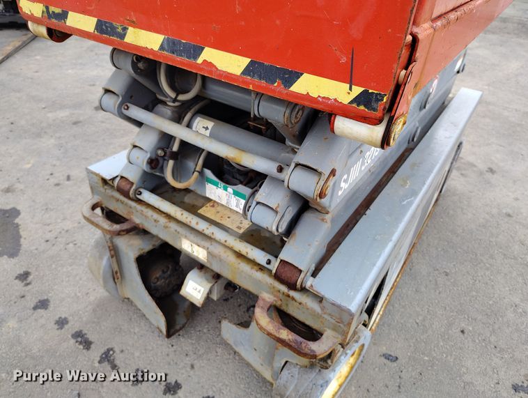 image for item EH0189 2013 Skyjack  SJIII-3219 scissor lift