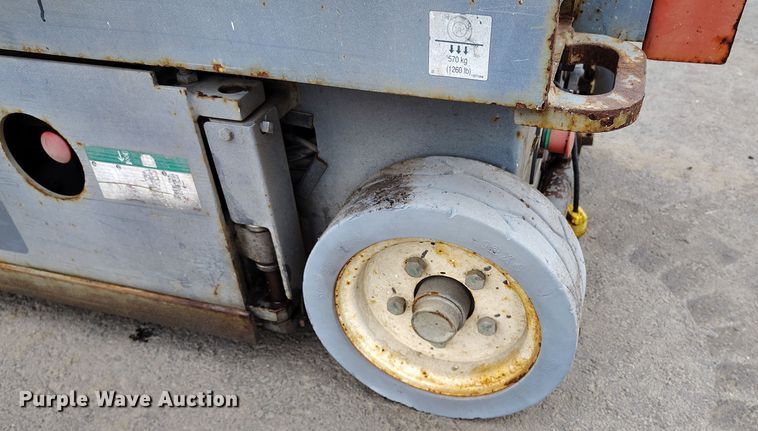 image for item EH0189 2013 Skyjack  SJIII-3219 scissor lift