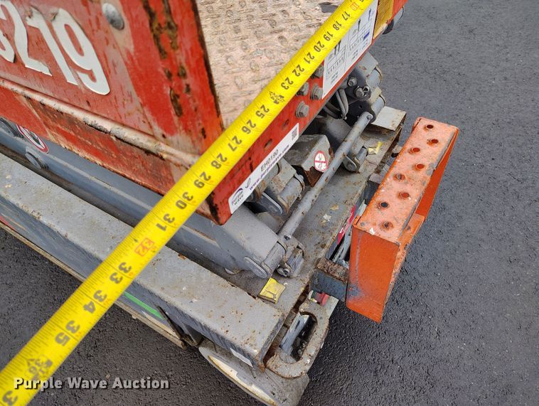 image for item EH0190 2012 Skyjack  SJIII-3219 scissor lift