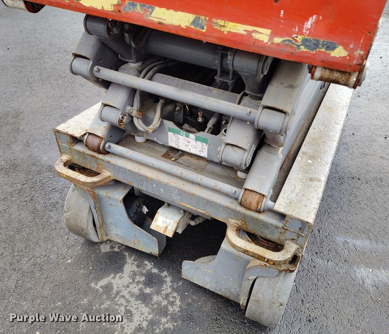 image for item EH0190 2012 Skyjack  SJIII-3219 scissor lift
