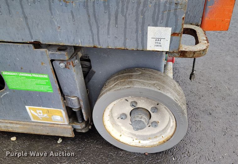 image for item EH0190 2012 Skyjack  SJIII-3219 scissor lift