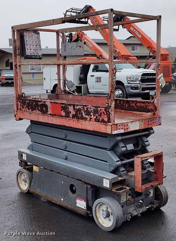 image for item EH0191 2012 Skyjack SJIII-3219 scissor lift
