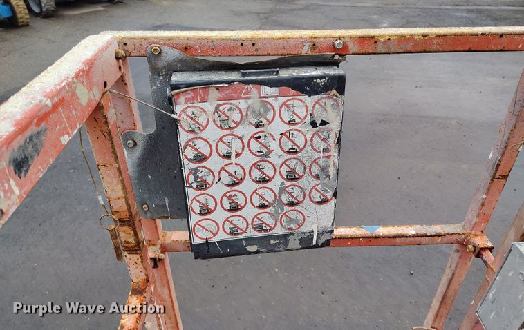 image for item EH0191 2012 Skyjack SJIII-3219 scissor lift