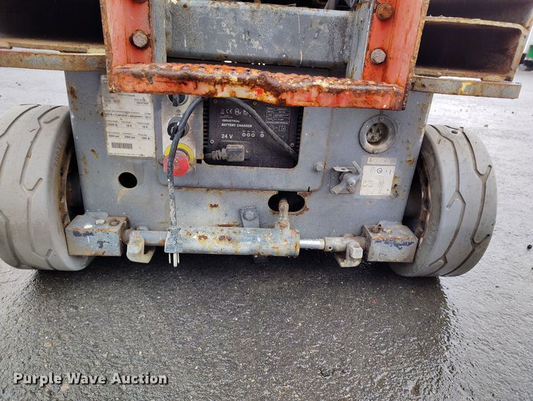 image for item EH0191 2012 Skyjack SJIII-3219 scissor lift