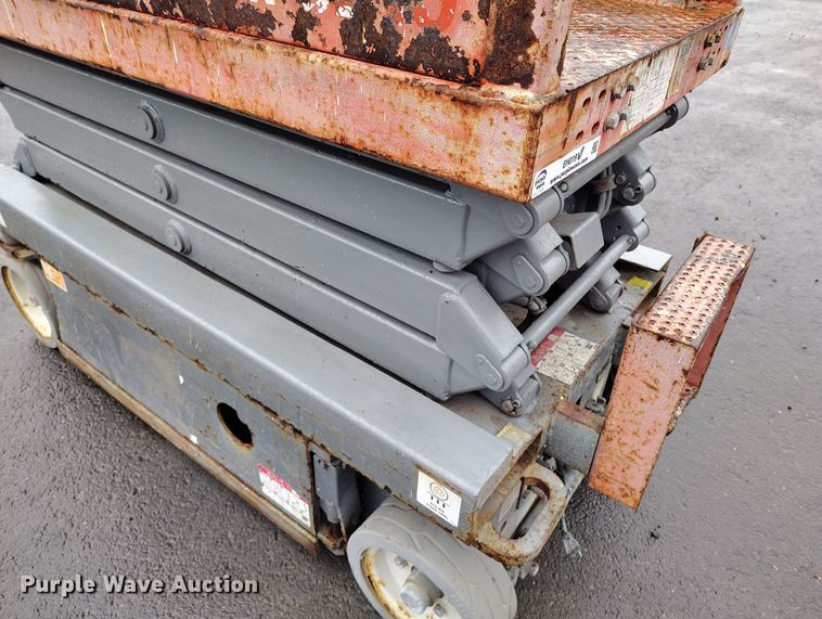 image for item EH0191 2012 Skyjack SJIII-3219 scissor lift