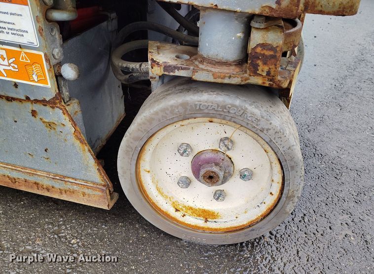 image for item EH0191 2012 Skyjack SJIII-3219 scissor lift