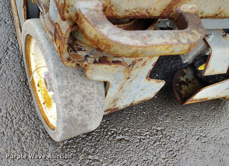 image for item EH0191 2012 Skyjack SJIII-3219 scissor lift