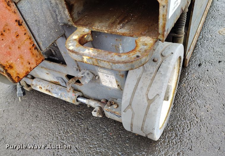 image for item EH0191 2012 Skyjack SJIII-3219 scissor lift