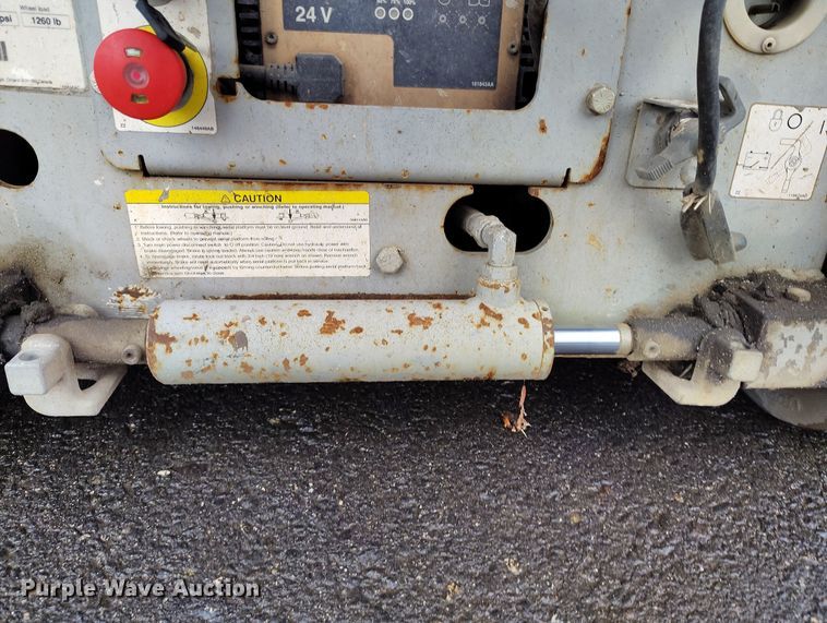 image for item EH0192 2012 Skyjack SJIII-3219 scissor lift