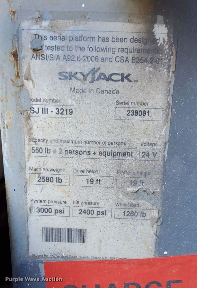 image for item EH0193 2004 Skyjack  SJIII-3219 scissor lift