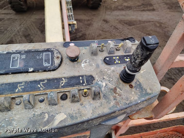 image for item EH0194 2007 JLG 400S boom lift