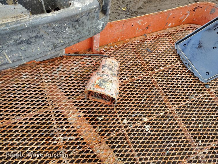 image for item EH0194 2007 JLG 400S boom lift