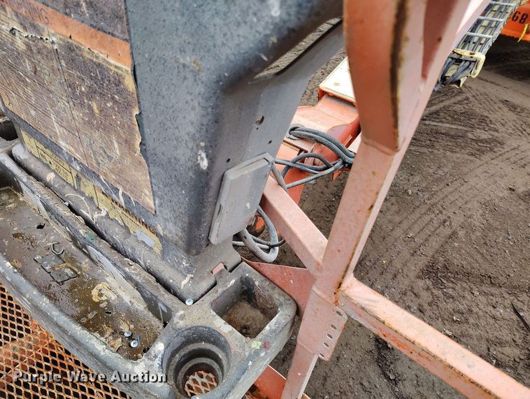 image for item EH0194 2007 JLG 400S boom lift