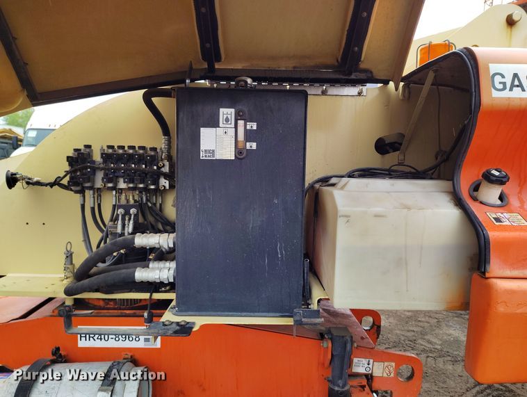 image for item EH0194 2007 JLG 400S boom lift