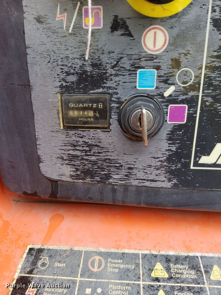 image for item EH0194 2007 JLG 400S boom lift