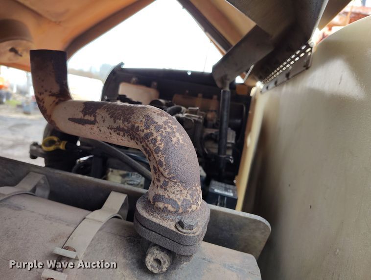 image for item EH0194 2007 JLG 400S boom lift