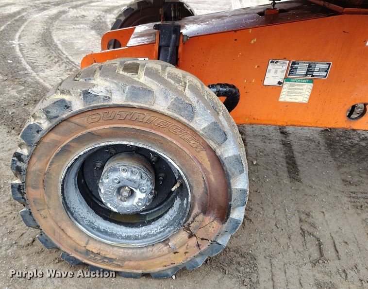 image for item EH0194 2007 JLG 400S boom lift