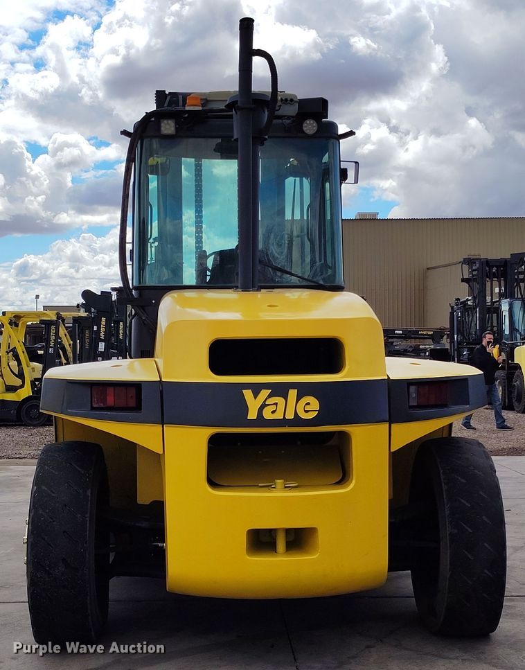 image for item EH0195 2002 Yale GDP330EBEPDV143 forklift