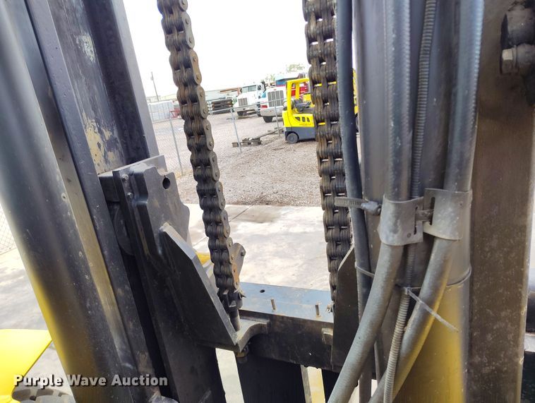 image for item EH0195 2002 Yale GDP330EBEPDV143 forklift