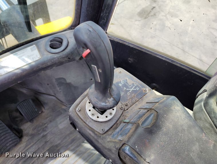 image for item EH0195 2002 Yale GDP330EBEPDV143 forklift