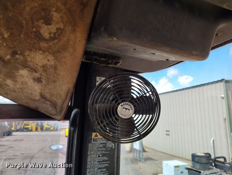 image for item EH0195 2002 Yale GDP330EBEPDV143 forklift