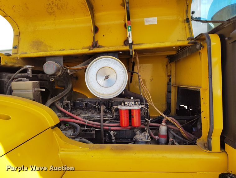 image for item EH0195 2002 Yale GDP330EBEPDV143 forklift