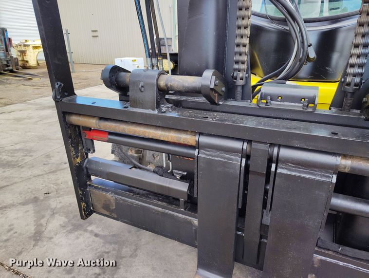 image for item EH0196 2007 Hyster H210HD forklift