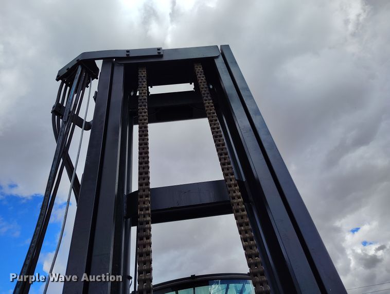 image for item EH0196 2007 Hyster H210HD forklift