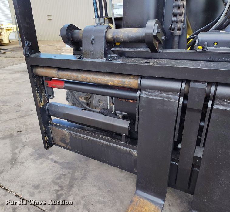 image for item EH0196 2007 Hyster H210HD forklift