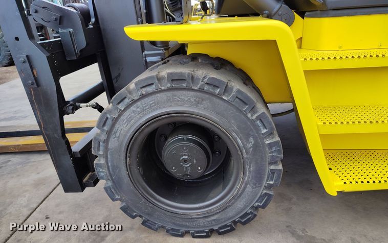 image for item EH0196 2007 Hyster H210HD forklift