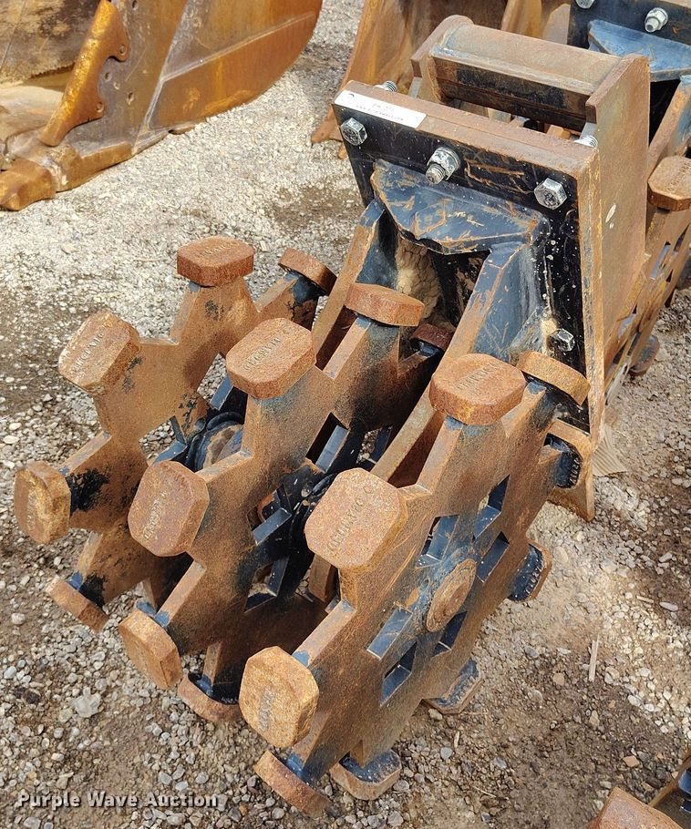 image for item EH0201 Caterpillar 22