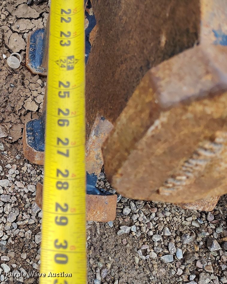 image for item EH0201 Caterpillar 22