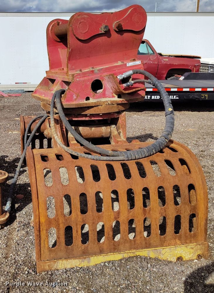 image for item EH0204 2016 LaBounty MDG 310 demolition grapple