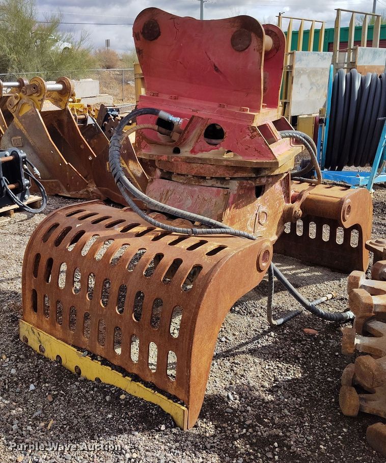 image for item EH0204 2016 LaBounty MDG 310 demolition grapple