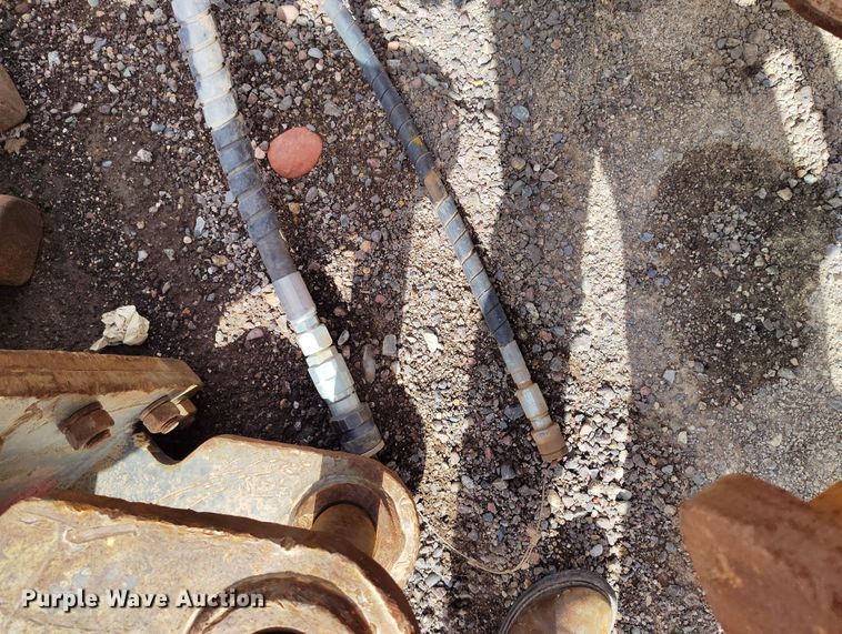 image for item EH0204 2016 LaBounty MDG 310 demolition grapple