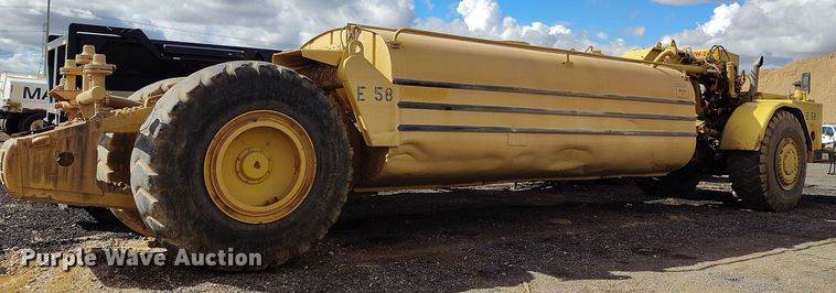image for item EH0207 1986 Caterpillar 621B water wagon