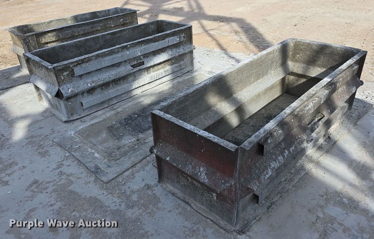 image for item EH8691 (3) concrete block forms