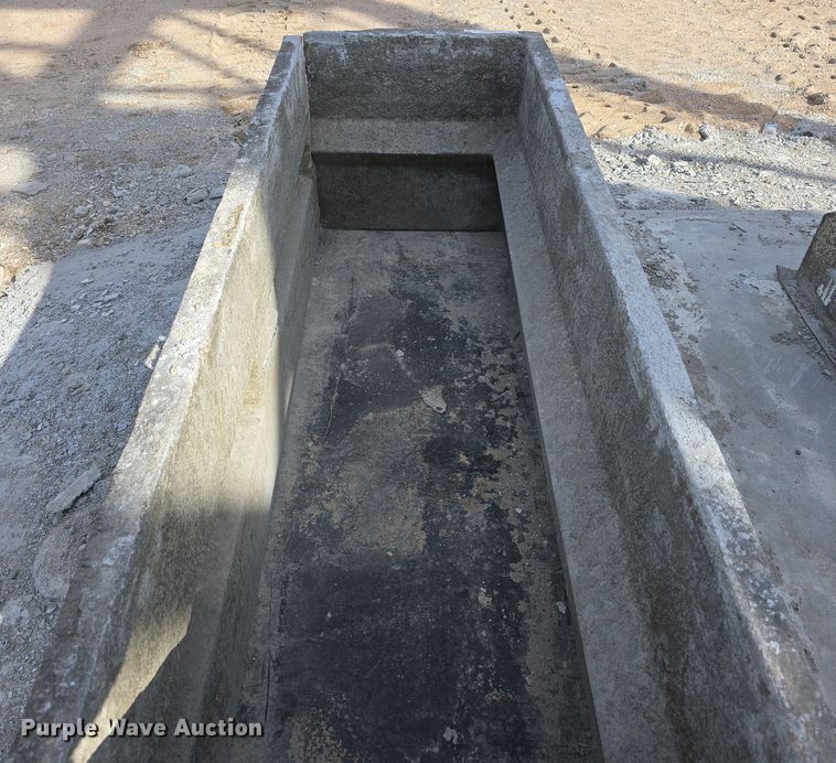 image for item EH8691 (3) concrete block forms